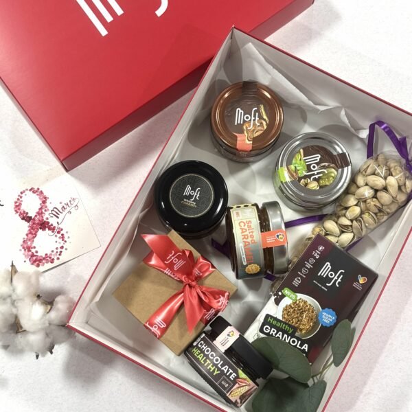 Set Cadou 8 Martie Moft.png Set cadou „Răsfăț de 8 Martie”